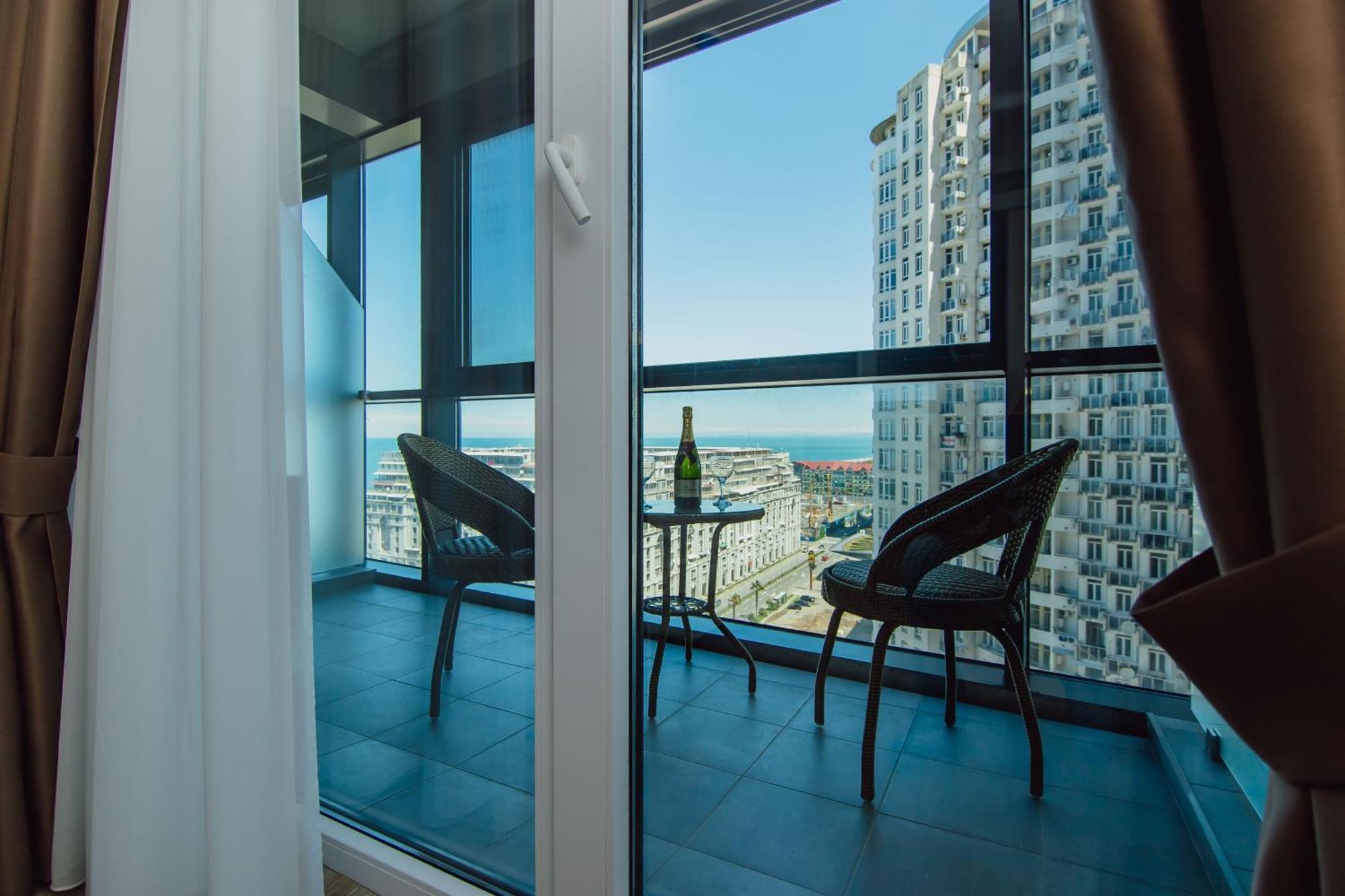 Your Sunshine Apartments Batum Dış mekan fotoğraf